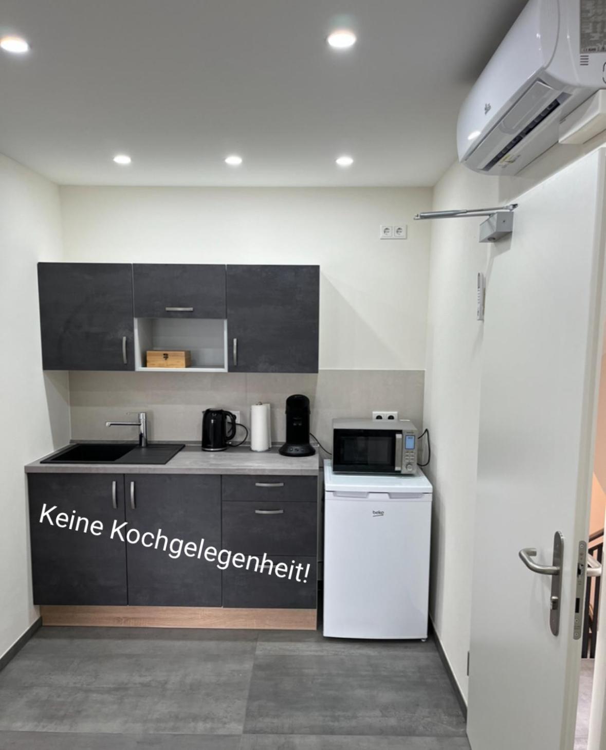 Pension Zum Ahrblick Зінциг Екстер'єр фото